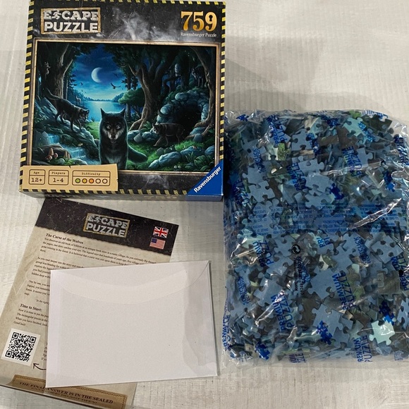 Ravensburger 759 Escape Puzzle “The Curse of the Wolves” 2020 - Picture 2 of 7